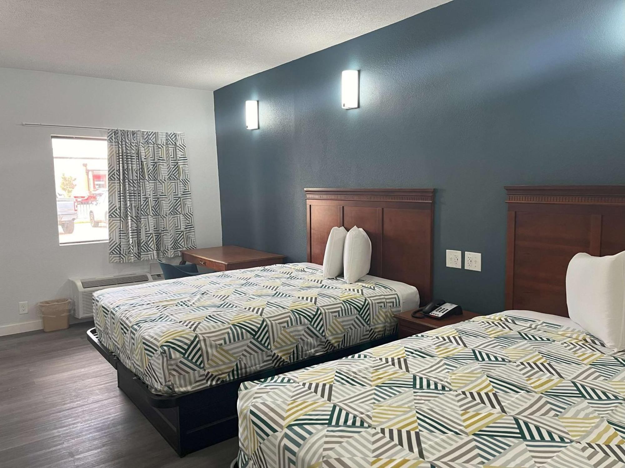 Motel 6 Cleveland, Ms - Delta State University Eksteriør billede