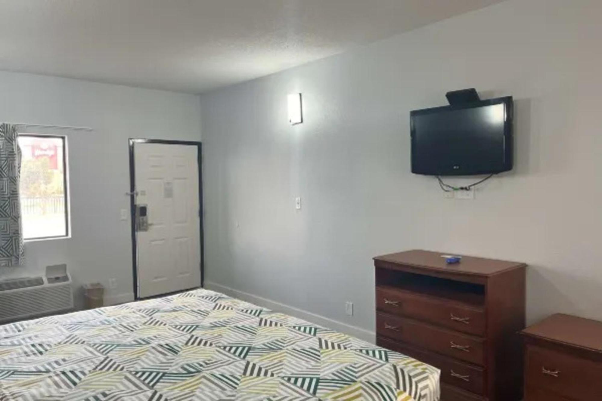 Motel 6 Cleveland, Ms - Delta State University Eksteriør billede