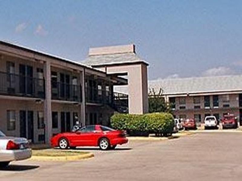 Motel 6 Cleveland, Ms - Delta State University Eksteriør billede